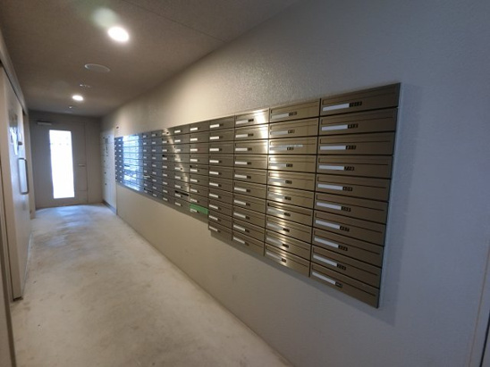 【エントランス】