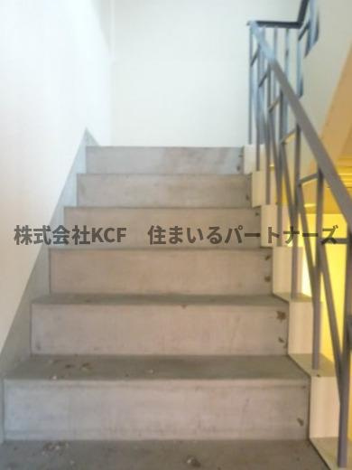 やすらぎビルのロビー|きれいな外観です