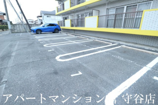 【駐車場】