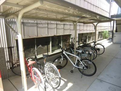 【その他共用部分】 | レオパレスアーク | 屋根付駐輪場