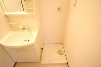 【洗面所】 | アミティエ山本 | ☆室内洗濯機置き場☆