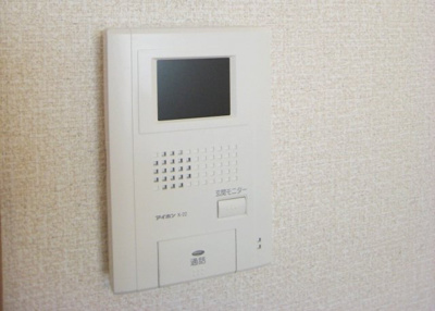 【セキュリティ】 | スカイアーク | モニター付きインターホン完備