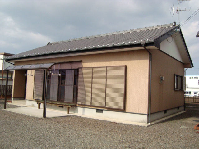 宮元真弓貸家の外観