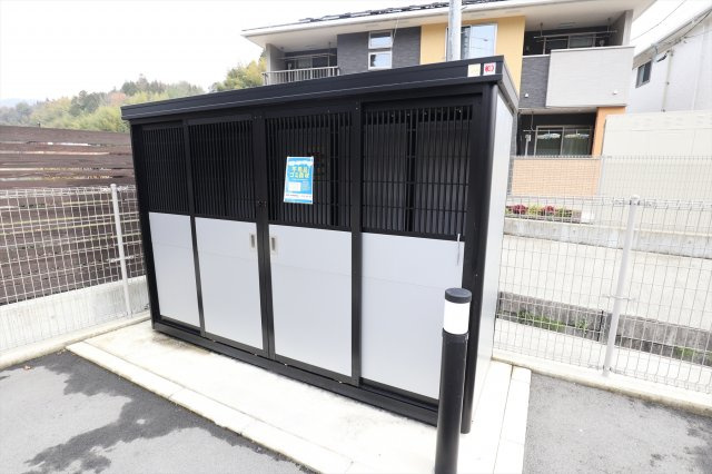 ファイン　ヴィラ　Ⅲ　Ｂのその他共用部分|敷地内ゴミ箱