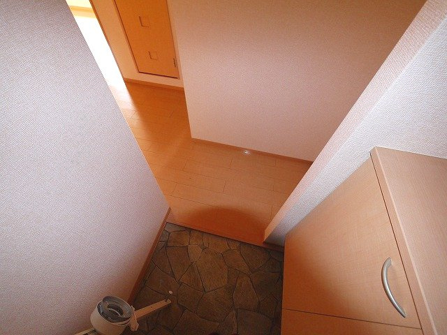 カリーノ　Ａ棟の玄関|きれいな玄関です