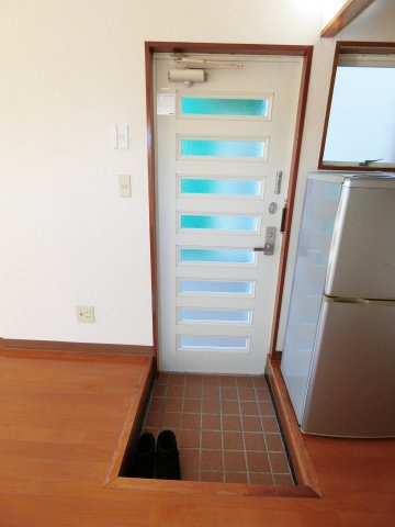 クラブアクアの玄関