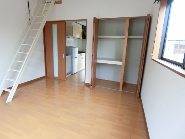 サンヴェール明光の洋室