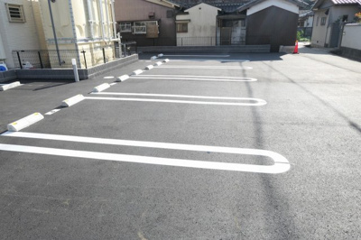 【駐車場】 | プリムローズ・佳音