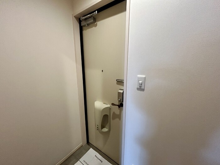 リトル・スカイの玄関