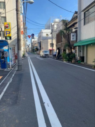 里見ビルの周辺