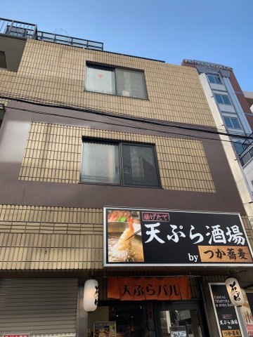 アイシン貿易ビルの外観