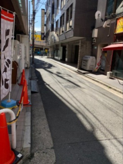 アイシン貿易ビルの周辺