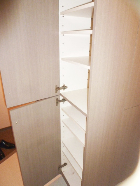 スカイコート本郷東大前の収納|シューズボックス