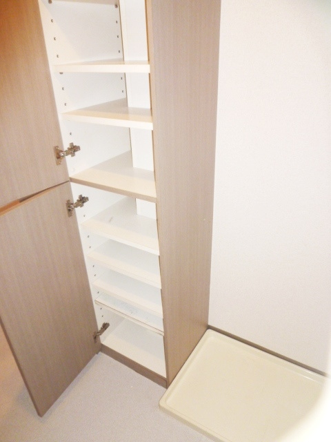 スカイコート本郷東大前の収納|シューズボックス