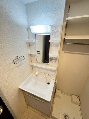 ファヴォーレAの独立洗面台