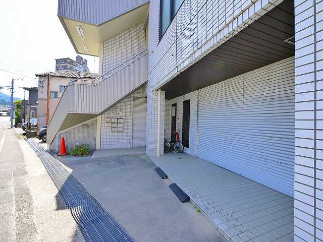 サンワハイツの外観