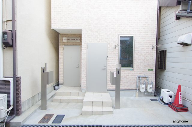 ビーバーズハウス3　仲介手数料無料のエントランス