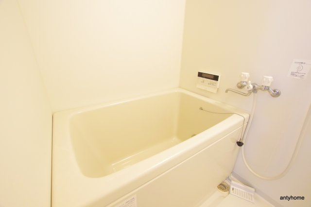 ビーバーズハウス3　仲介手数料無料の浴室