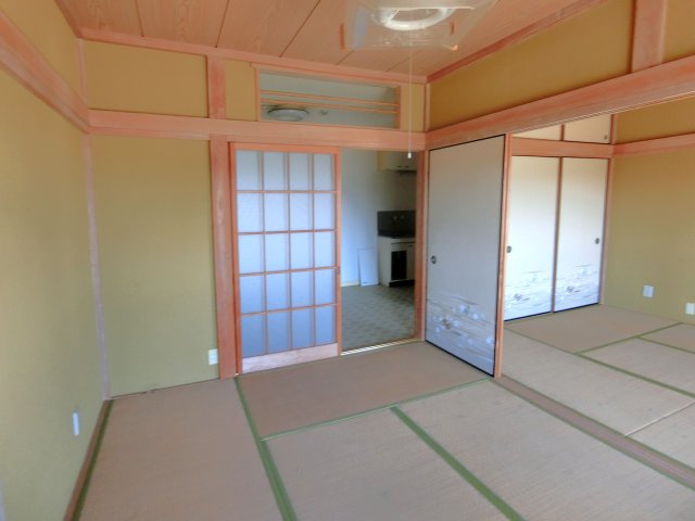 松美第2マンションの和室