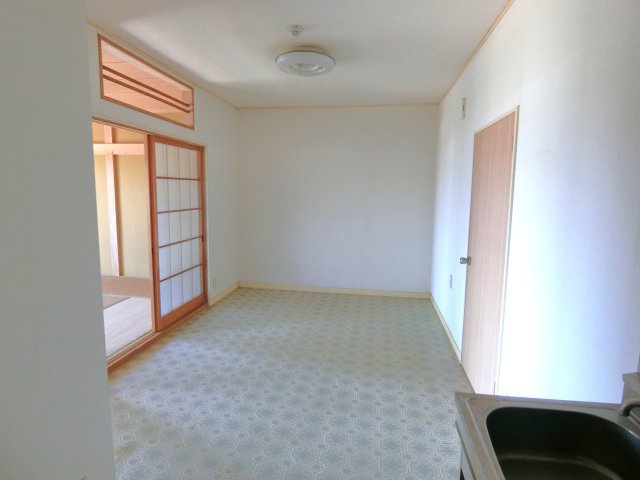 松美第2マンションの居間・リビング