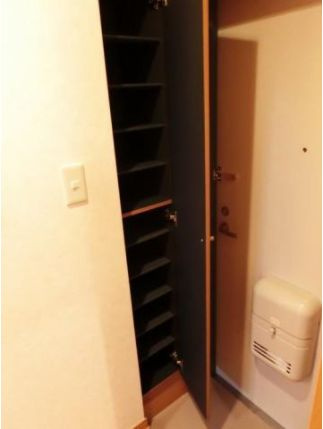 メイプルコート館坂の収納