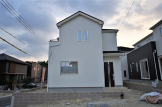 【外観】 | ３号棟　現地（2019年10月）撮影
土地面積160.65㎡　建物面積98.74㎡