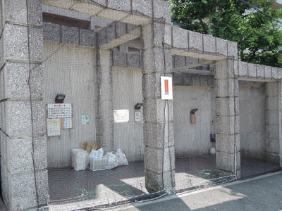 【その他共用部分】 | ヒルトップ横濱根岸セントラルコート | ゴミ置場スペースです。
管理人さんにより共用部分も綺麗に保たれています。