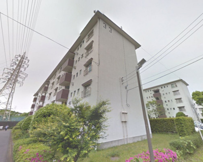 【外観】 | 片倉台団地３街区３号棟 | 足音等階下の心配のない1階住居につき子育て世代にも◎
LDKと一体感のある使いやすいシステムキッチン採用！