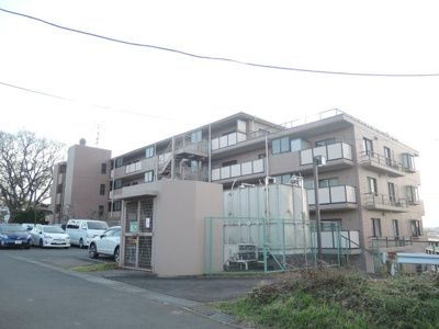 【外観】 | エクセル市ヶ尾南 | 100平米超の三方角部屋住戸！二面バルコニー、日当たり良好です。
晴れた日は富士山を眺望可能♪