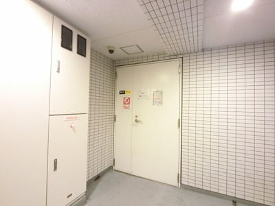 【その他共用部分】 | AXAS南蒲田アジールコート | ゴミ置き場です。
マンション内にあるのでゴミ出しが楽ちんです。