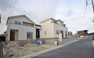 【前面道路含む現地写真】 | ４号棟　現地（2019年10月）撮影
前面道路は北側幅員約6.0mの公道。