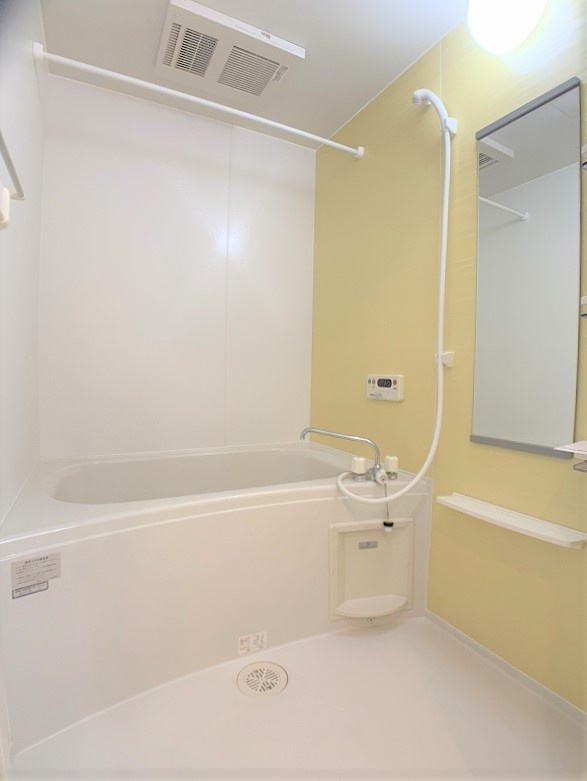 ブライトヒルズⅠの浴室