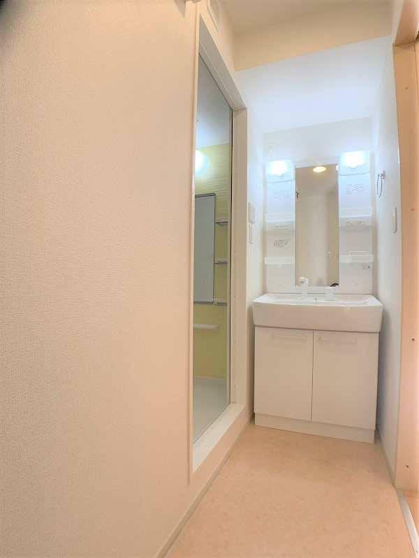 ブライトヒルズⅠの独立洗面台