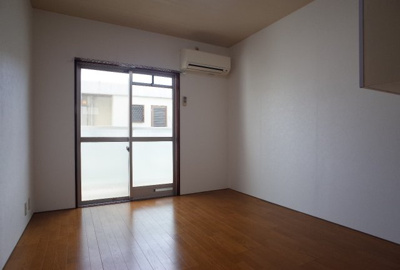 【居間・リビング】 | ヴィラにしき