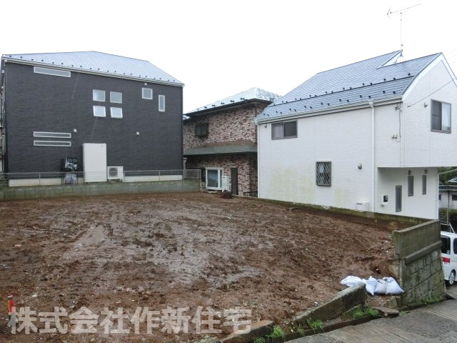 八千代市大和田　売地　更地　建築条件なし　約４５．６坪の整形地の外観
