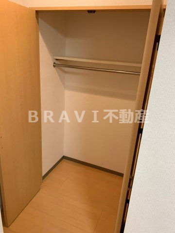 ビクトワーレ　BRAVI不動産の収納|【ビクトワーレ】小物を収納するのに便利です