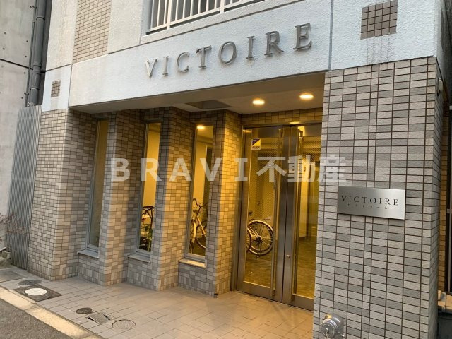 ビクトワーレ　BRAVI不動産のエントランス|【ビクトワーレ】ゆとりのあるエントランスです