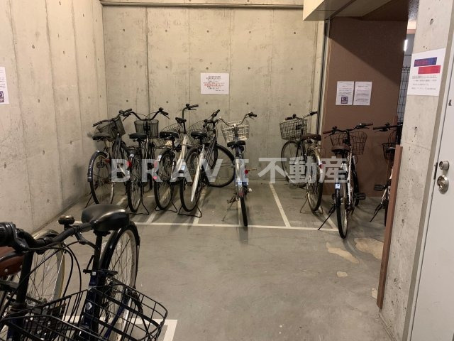 ロイヤルキャッスル　BRAVI不動産のその他共用部分|【ロイヤルキャッスル】駐輪場