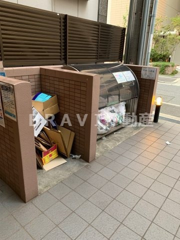 ロイヤルキャッスル　BRAVI不動産のその他共用部分|【ロイヤルキャッスル】ゴミ置き場