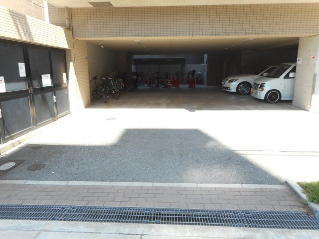 【駐車場】 | リーゾエパーネ