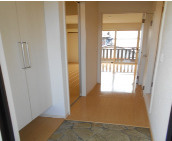 【玄関】 | ボン･ヴォヤージュII | きれいな玄関です