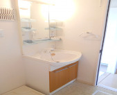 【洗面所】 | ボン･ヴォヤージュII | 忙しい朝には欠かせない洗面所です