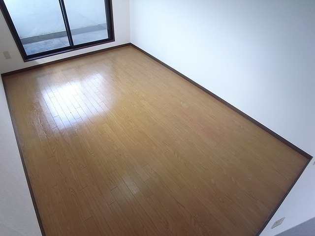 サンビルダー六甲山ノ手のエントランス