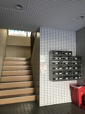 【その他共用部分】 | エストワールクロダ | エントランス入ったところです