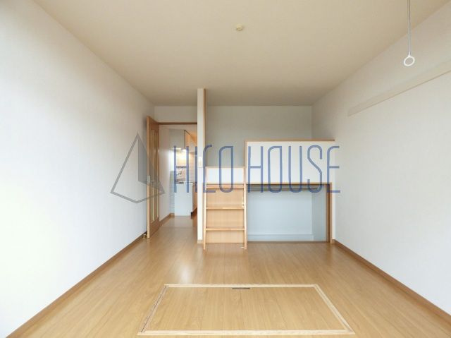 ルネス　プリントスの寝室