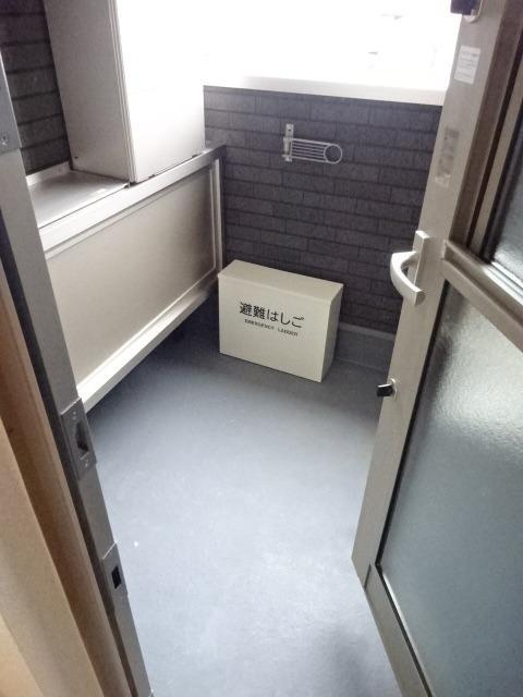 ヒルズ・コートのバルコニー