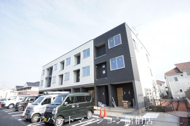 ヒルズ・コート