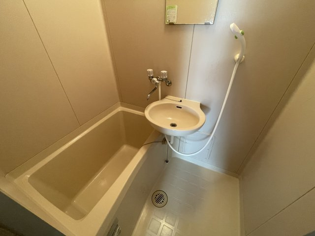 ライフ東埜の浴室