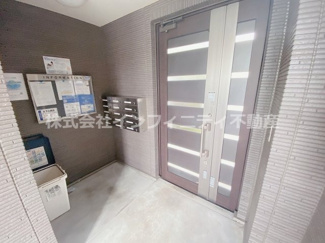 【エントランス】 | 建物の内部です