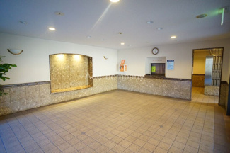 【エントランス】 | 整理整頓されたエントランスホールです。